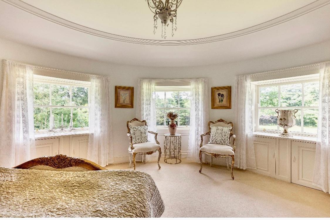 Private Room & Bathroom In Manor House Maybole Buitenkant foto