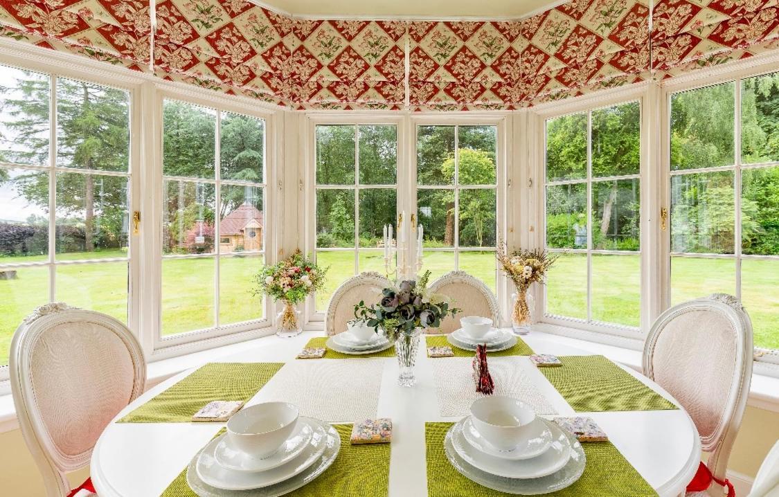 Private Room & Bathroom In Manor House Maybole Buitenkant foto